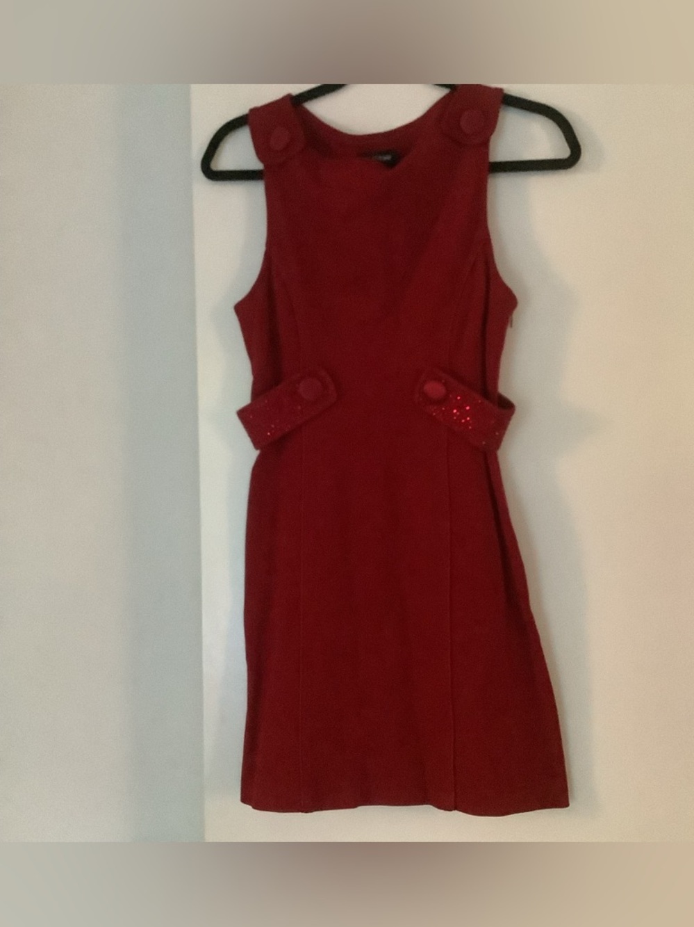 Bebe Wine Red Sleeveless Red Sheath Dress size S, decorated w/Swarovski crystals